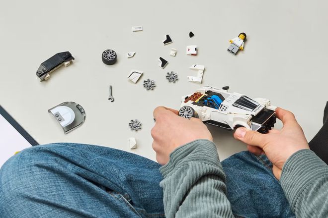 跨界狂想：LEGO 潮流野心不停新葡京娱乐场app积木、赛车与(图5)