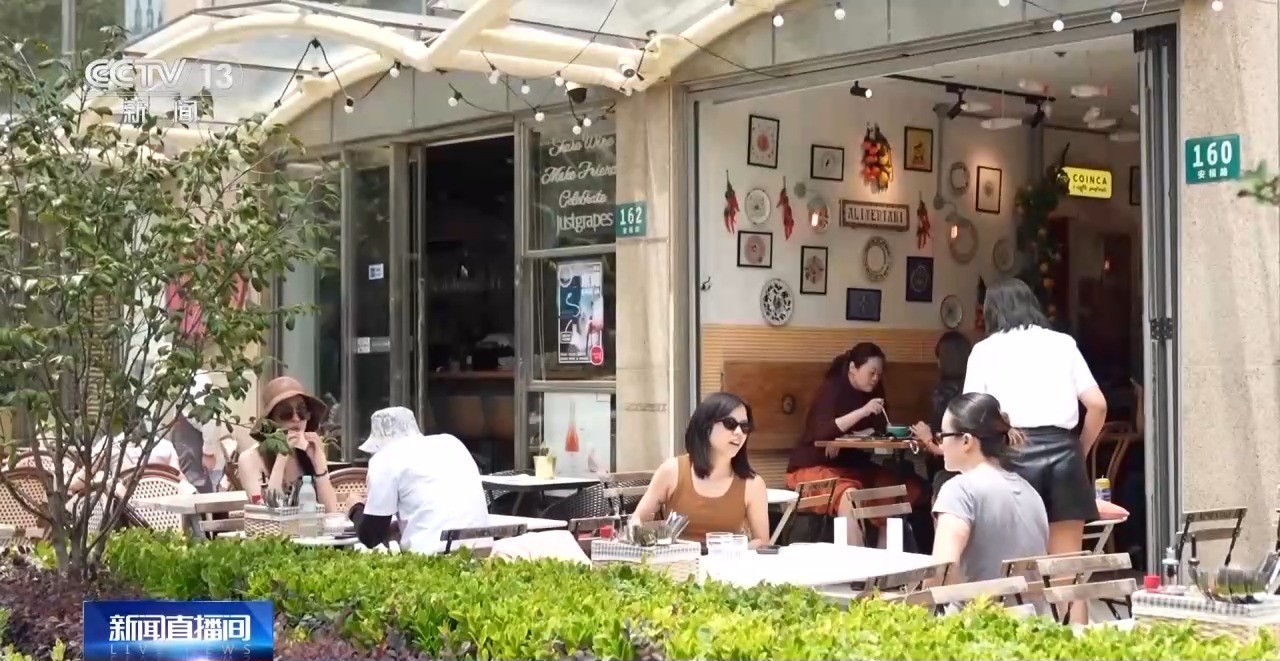 新消费场景为何成为“流量密码”澳门新葡京快闪店频频闪现 这种(图5)