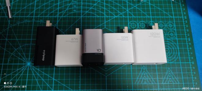 具——酷态科10号超级电能充澳门新葡京网页中年男人的新玩(图17)